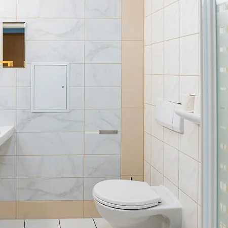 Apartmenthaus Chrischanshof Rostock Room photo