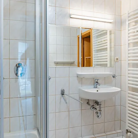 Apartmenthaus Chrischanshof Rostock Room photo
