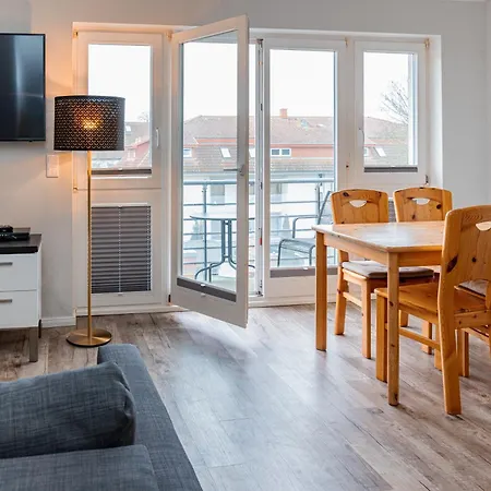 Apartmenthaus Chrischanshof Rostock Exterior photo