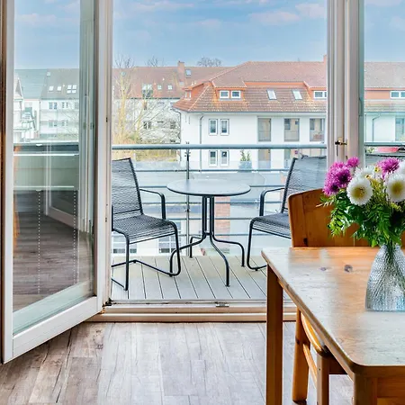 Apartmenthaus Chrischanshof Rostock Exterior photo